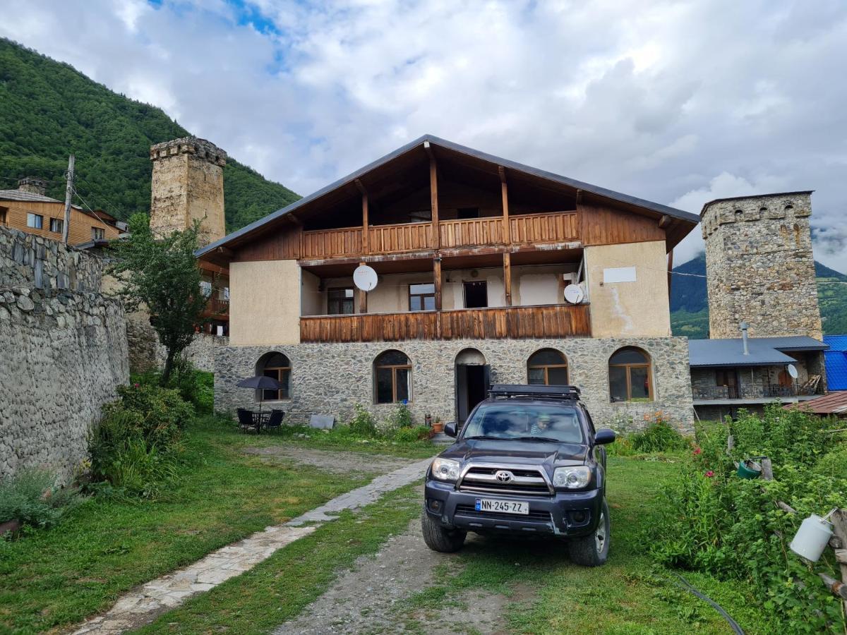 Guest House Goshtela ميستيا المظهر الخارجي الصورة